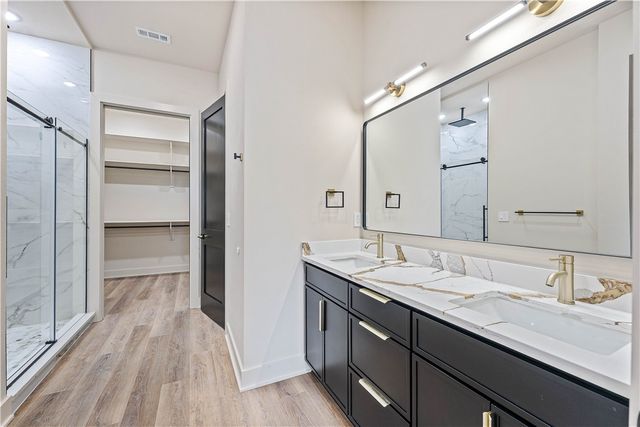 18 Dunstable Drive, Bella Vista, AR 72714