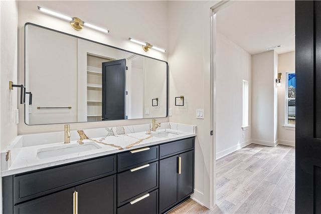 18 Dunstable Drive, Bella Vista, AR 72714