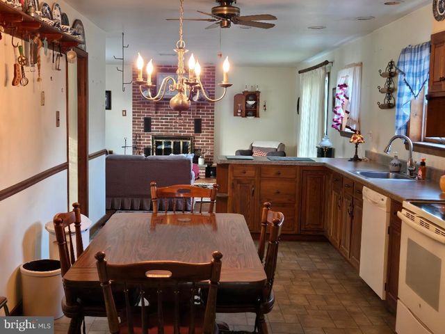 616 BEECHWOOD RD, Willow Grove, PA 19090