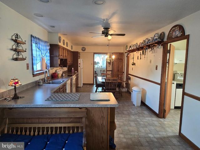 616 BEECHWOOD RD, Willow Grove, PA 19090