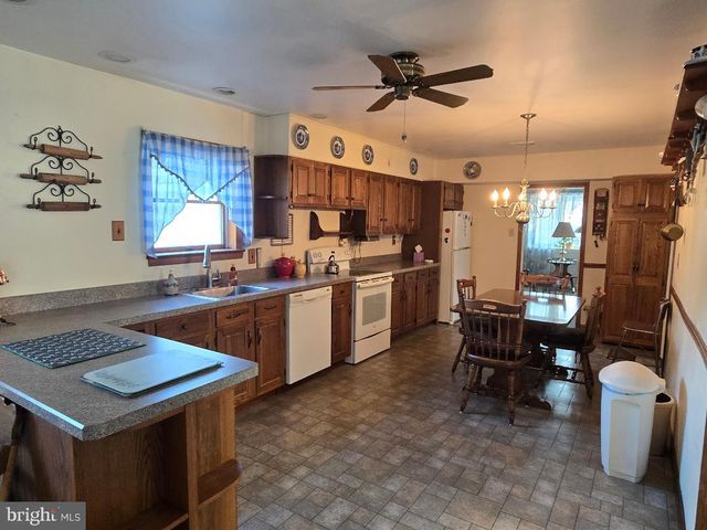 616 BEECHWOOD RD, Willow Grove, PA 19090