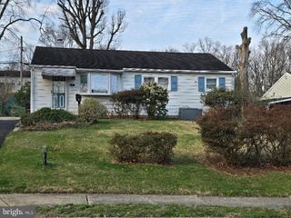 616 BEECHWOOD RD, Willow Grove, PA 19090