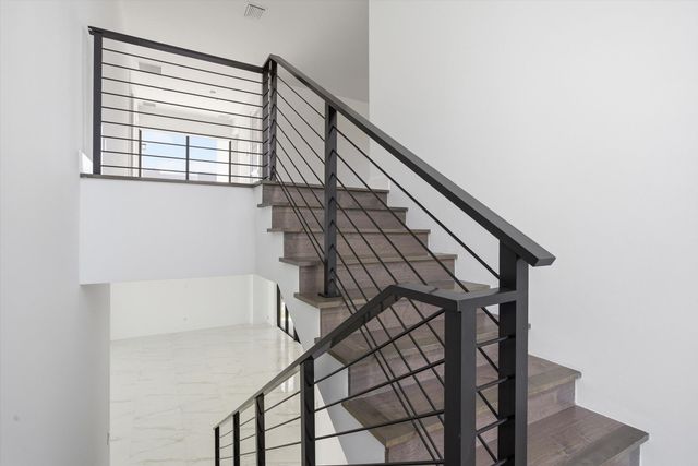 16570 Sunset Way, Weston, FL 33326