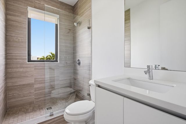 16570 Sunset Way, Weston, FL 33326