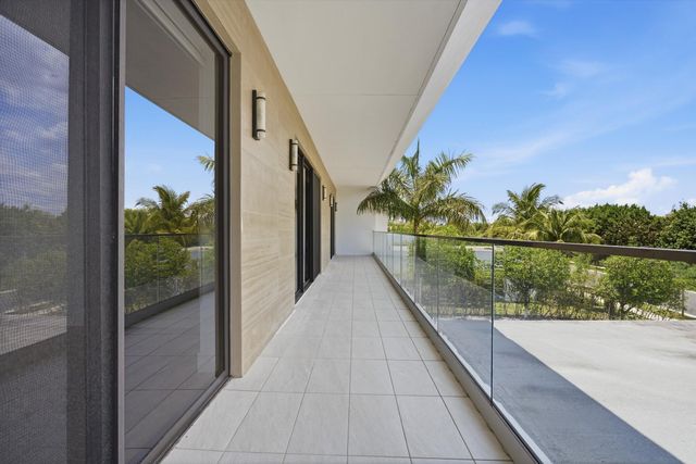 16570 Sunset Way, Weston, FL 33326