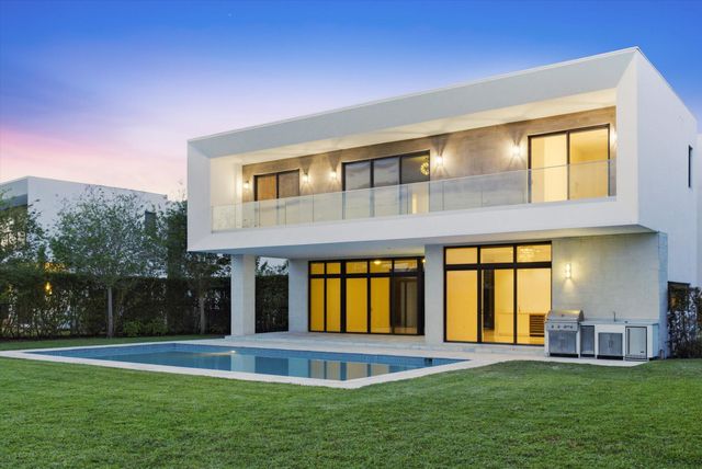 16570 Sunset Way, Weston, FL 33326