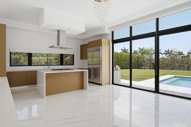 16570 Sunset Way, Weston, FL 33326