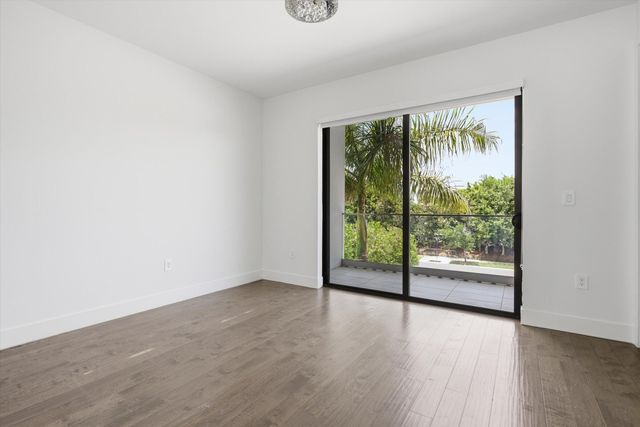 16570 Sunset Way, Weston, FL 33326