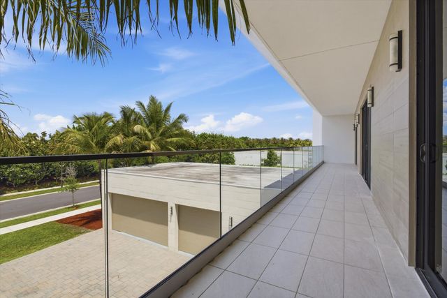 16570 Sunset Way, Weston, FL 33326