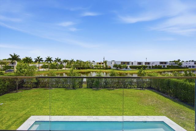 16570 Sunset Way, Weston, FL 33326