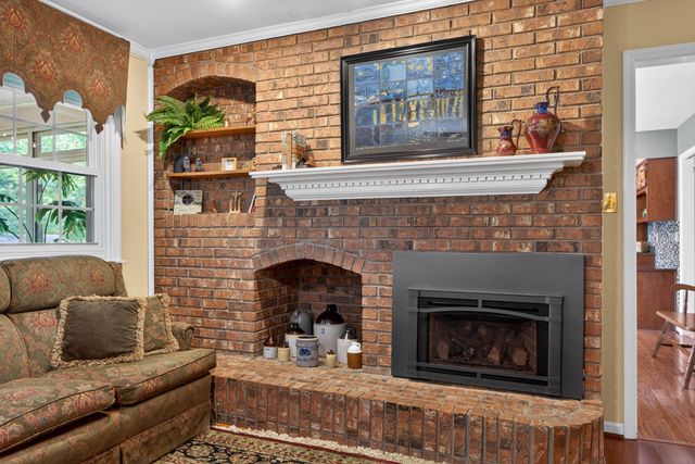 202 S Stourbridge Road, Versailles, KY 40383