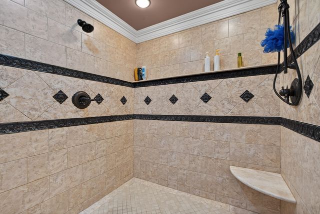 202 S Stourbridge Road, Versailles, KY 40383