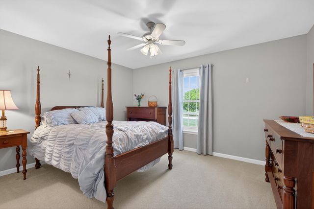202 S Stourbridge Road, Versailles, KY 40383