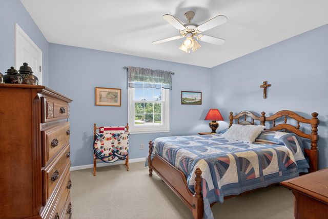 202 S Stourbridge Road, Versailles, KY 40383
