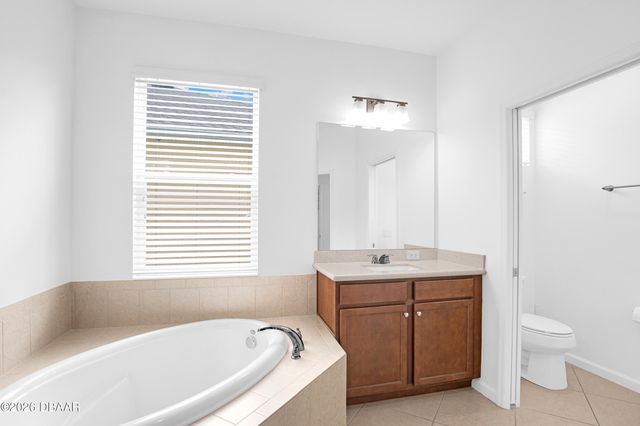 193 Island Breeze Avenue, Daytona Beach, FL 32124