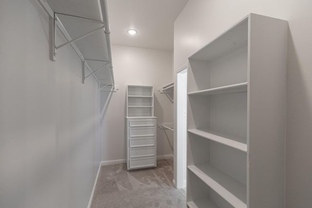 20 Charleston Street N, Sugar Land, TX 77478