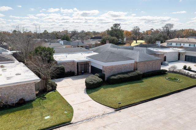 20 Charleston Street N, Sugar Land, TX 77478
