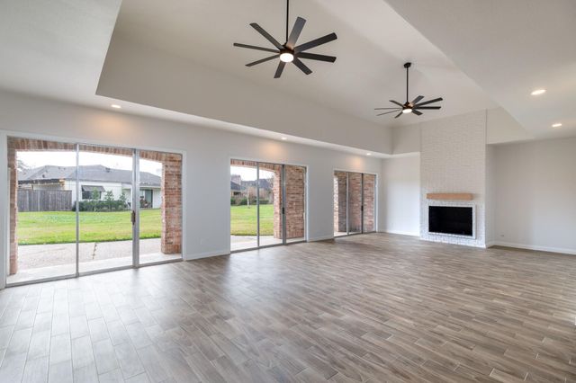 20 Charleston Street N, Sugar Land, TX 77478