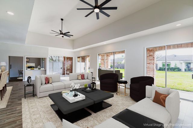 20 Charleston Street N, Sugar Land, TX 77478
