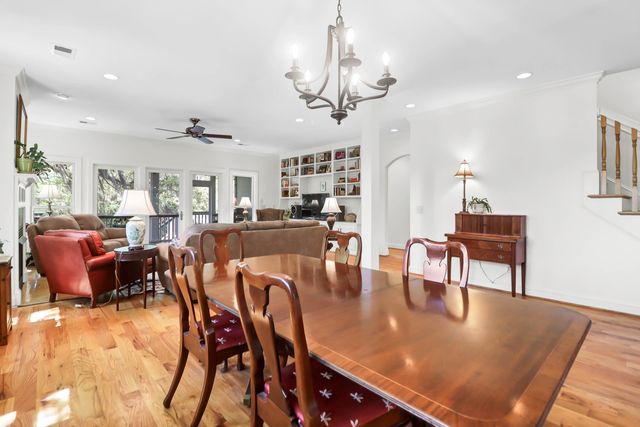 29 Morrison Avenue, Mcclellanville, SC 29458