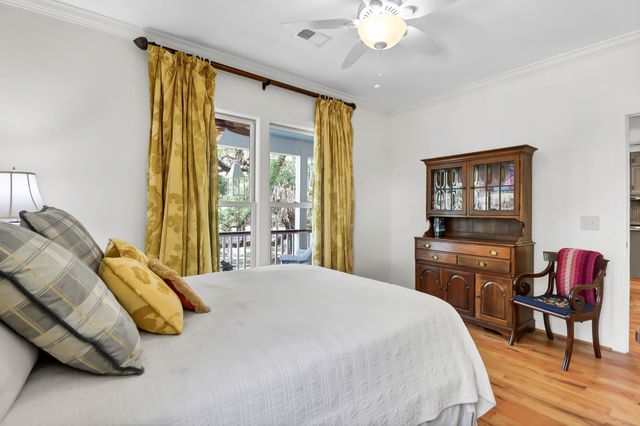 29 Morrison Avenue, Mcclellanville, SC 29458