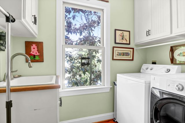 29 Morrison Avenue, Mcclellanville, SC 29458