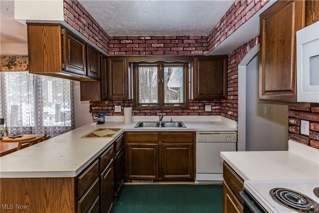 781 Lafayette Boulevard, Sheffield Lake, OH 44054