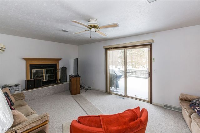 781 Lafayette Boulevard, Sheffield Lake, OH 44054