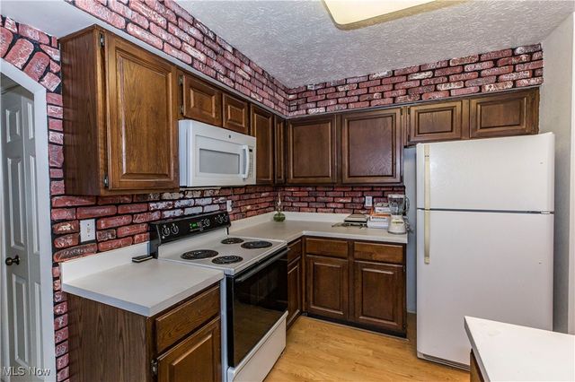 781 Lafayette Boulevard, Sheffield Lake, OH 44054