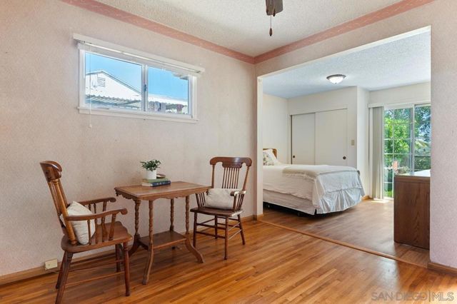 6031 Sinton, La Mesa, CA 91942