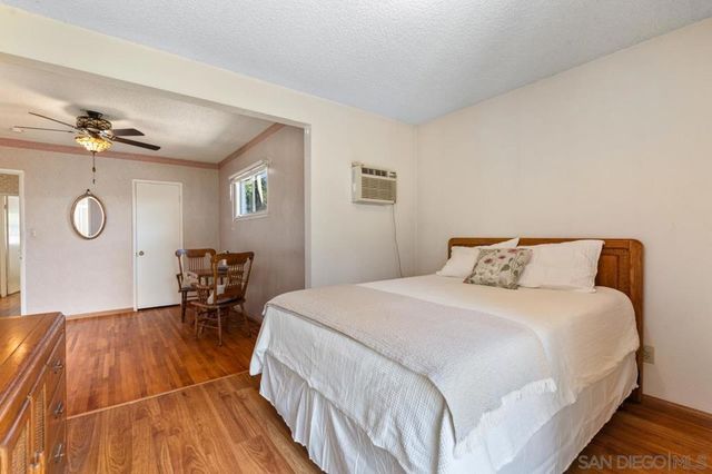 6031 Sinton, La Mesa, CA 91942