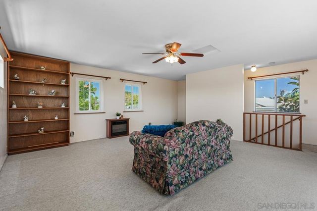 6031 Sinton, La Mesa, CA 91942