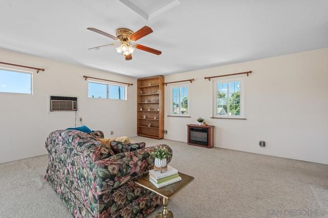 6031 Sinton, La Mesa, CA 91942