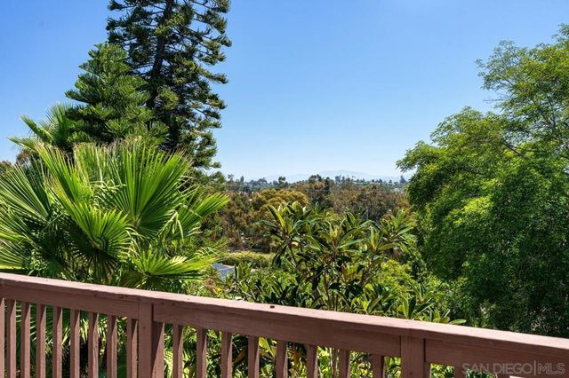 6031 Sinton, La Mesa, CA 91942