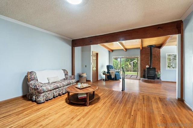 6031 Sinton, La Mesa, CA 91942