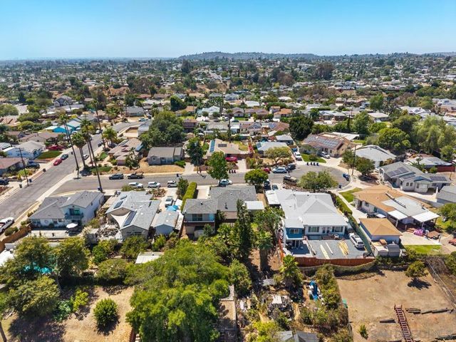 6031 Sinton, La Mesa, CA 91942