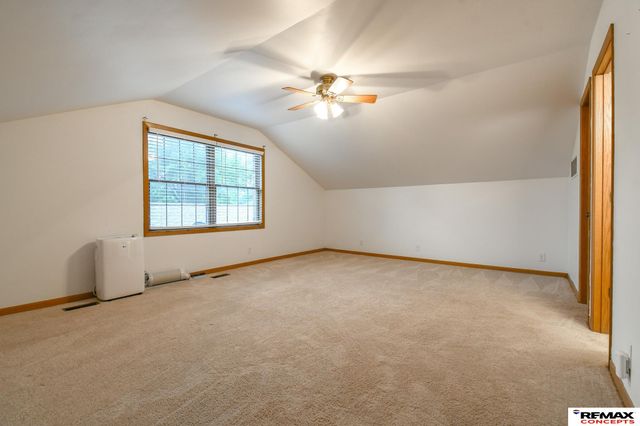 1122 Rockhurst Drive, Lincoln, NE 68510