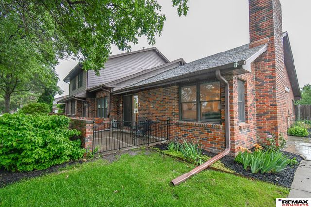 1122 Rockhurst Drive, Lincoln, NE 68510