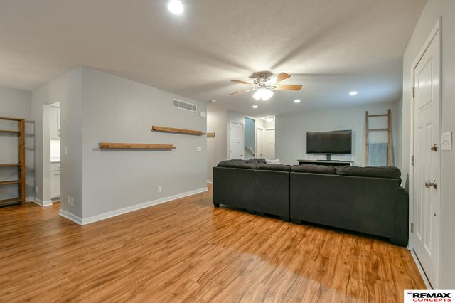 1122 Rockhurst Drive, Lincoln, NE 68510