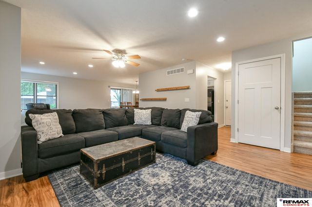 1122 Rockhurst Drive, Lincoln, NE 68510