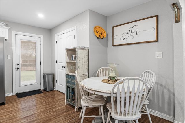 201 N Lamar Street, Edgewood, TX 75117