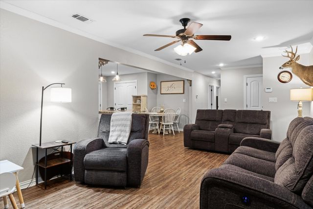 201 N Lamar Street, Edgewood, TX 75117