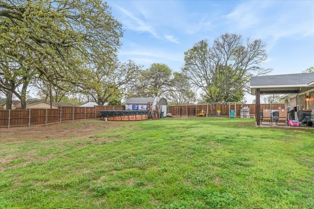 201 N Lamar Street, Edgewood, TX 75117