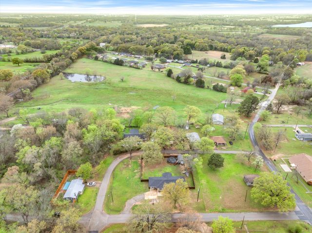 201 N Lamar Street, Edgewood, TX 75117