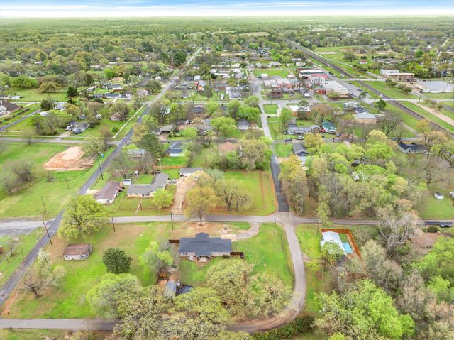 201 N Lamar Street, Edgewood, TX 75117