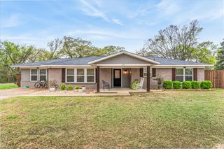 201 N Lamar Street, Edgewood, TX 75117