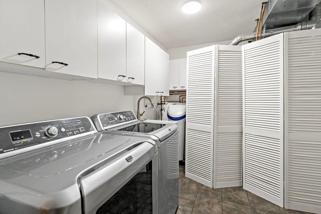 8541 Inverness Lane N, Brooklyn Park, MN 55443