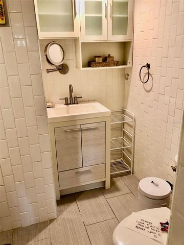 102 CAPRI ISLES BOULEVARD 106, Venice, FL 34292