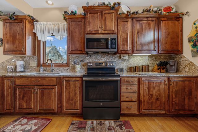 20270 Polk Street NW, Elk River, MN 55330