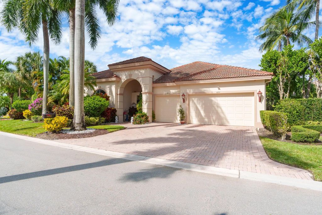 6711 Casa Grande Way, Delray Beach, FL 33446